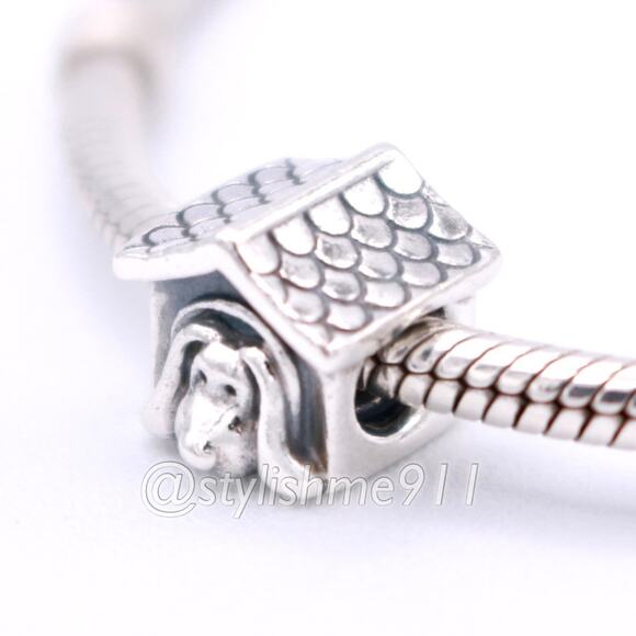 Authentic PANDORA Doghouse Charm - 790592EN27 - Picture 1 of 11